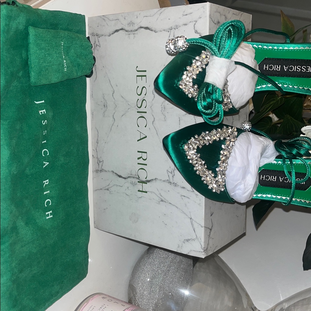 Jessica Rich Green Satin Heels With Pearl Embellishments